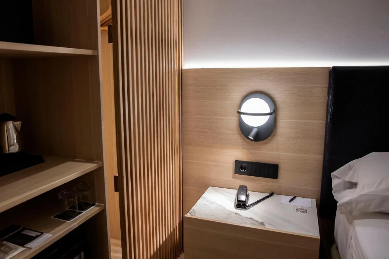 Hotel Zenit Bilbao 4*,  Spanien