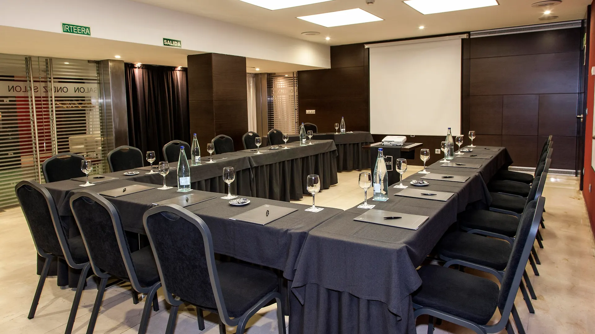Hotel Zenit בילבאו 4*,  ספרד