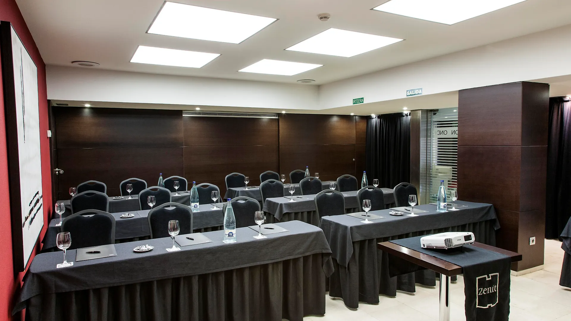 Hotel Zenit בילבאו 4*,  ספרד